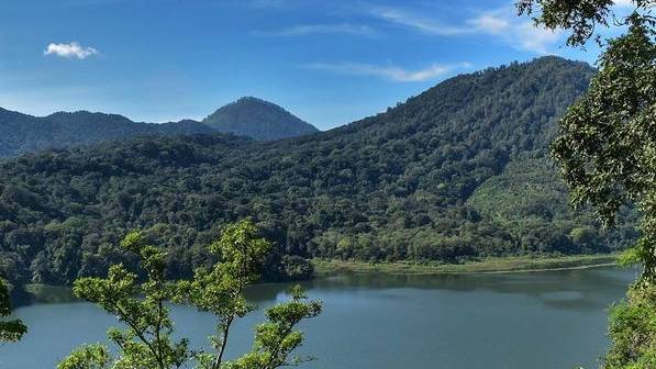 Lake-Tamblingan1