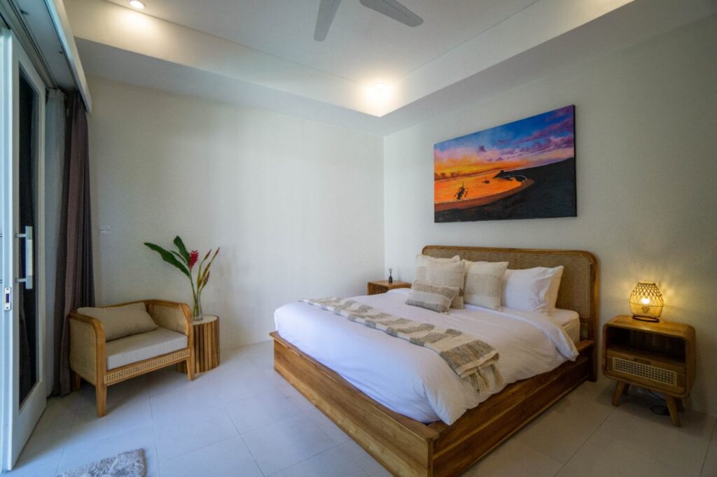 Sanur villa with private pool en-suite bathroom