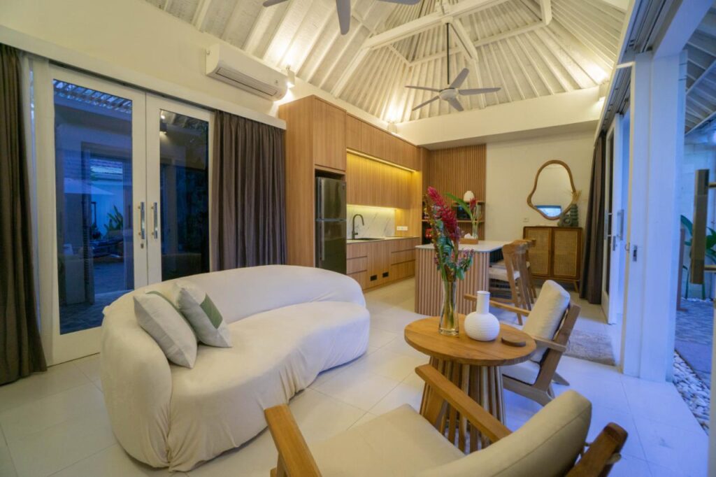 Sanur villa with private pool outdoor seating