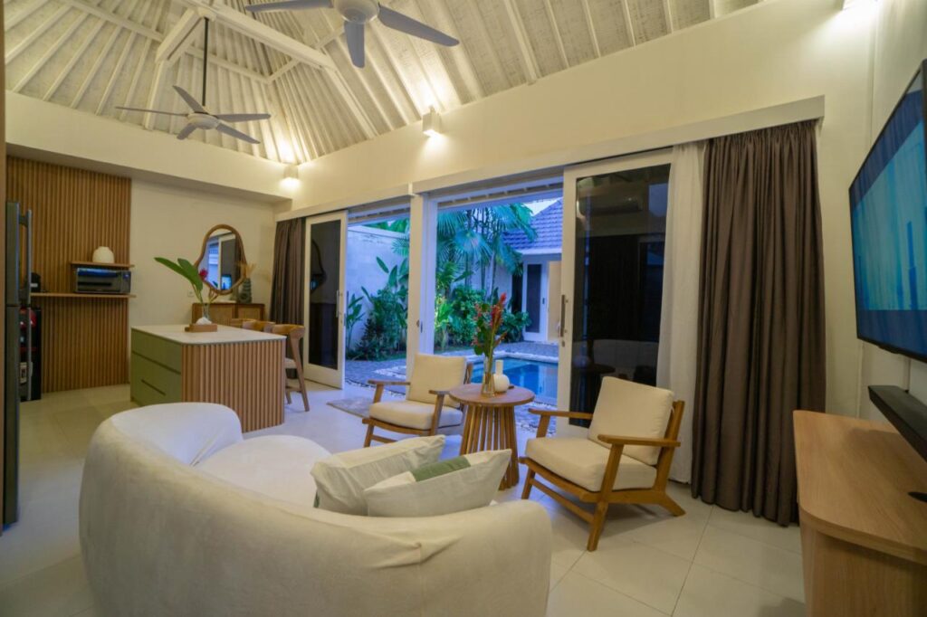 Sanur villa with private pool patio garden
