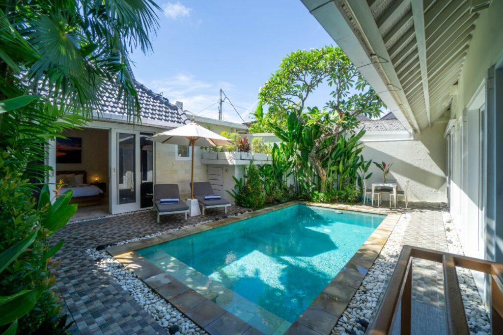 Sanur villa with private pool living area
